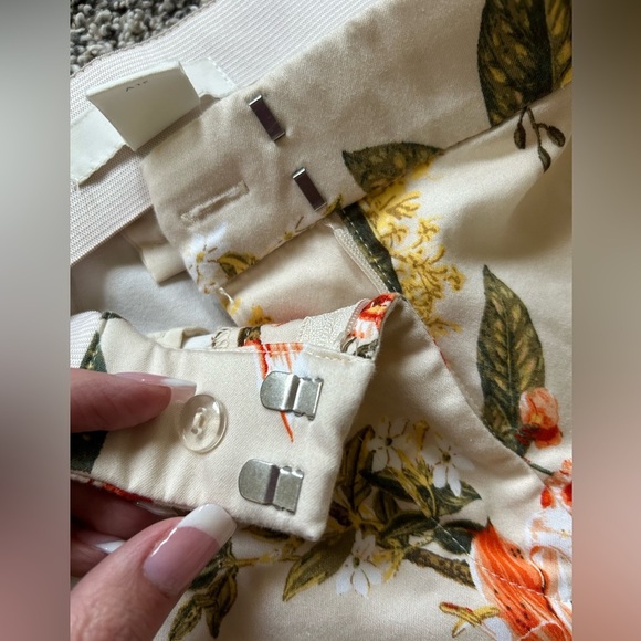 H&M Hummingbird Floral Chino Ankle Pants - Picture 4 of 7